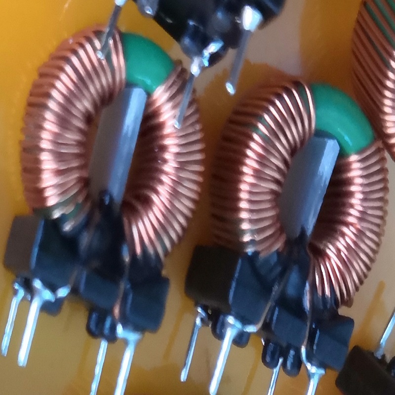 帶底座磁環(huán)電感 帶底座磁環(huán)電感